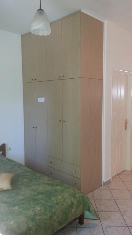 Ferienwohnung Cerigo House Kondoliánika Exterior foto